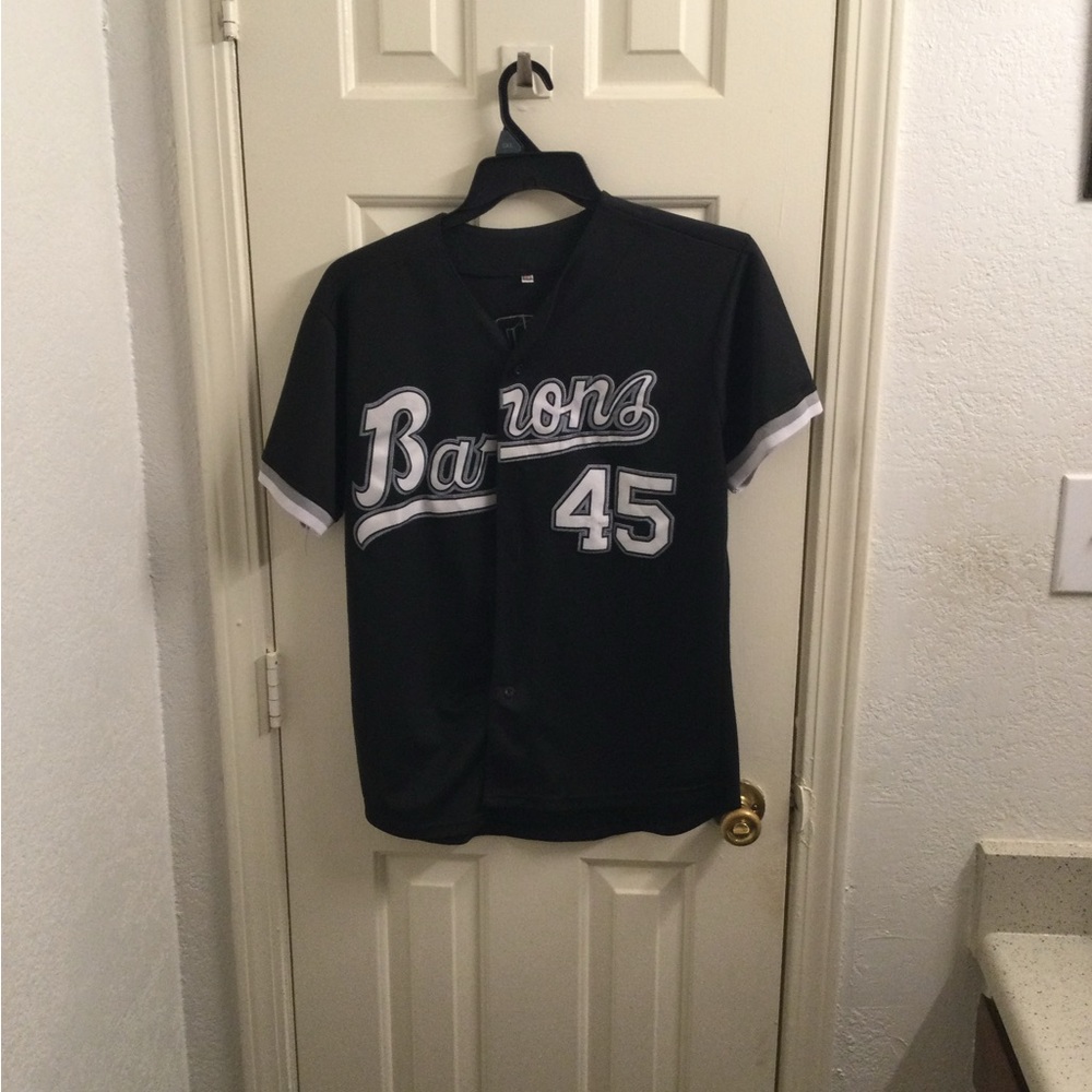 Michael Jordan’s baseball tee